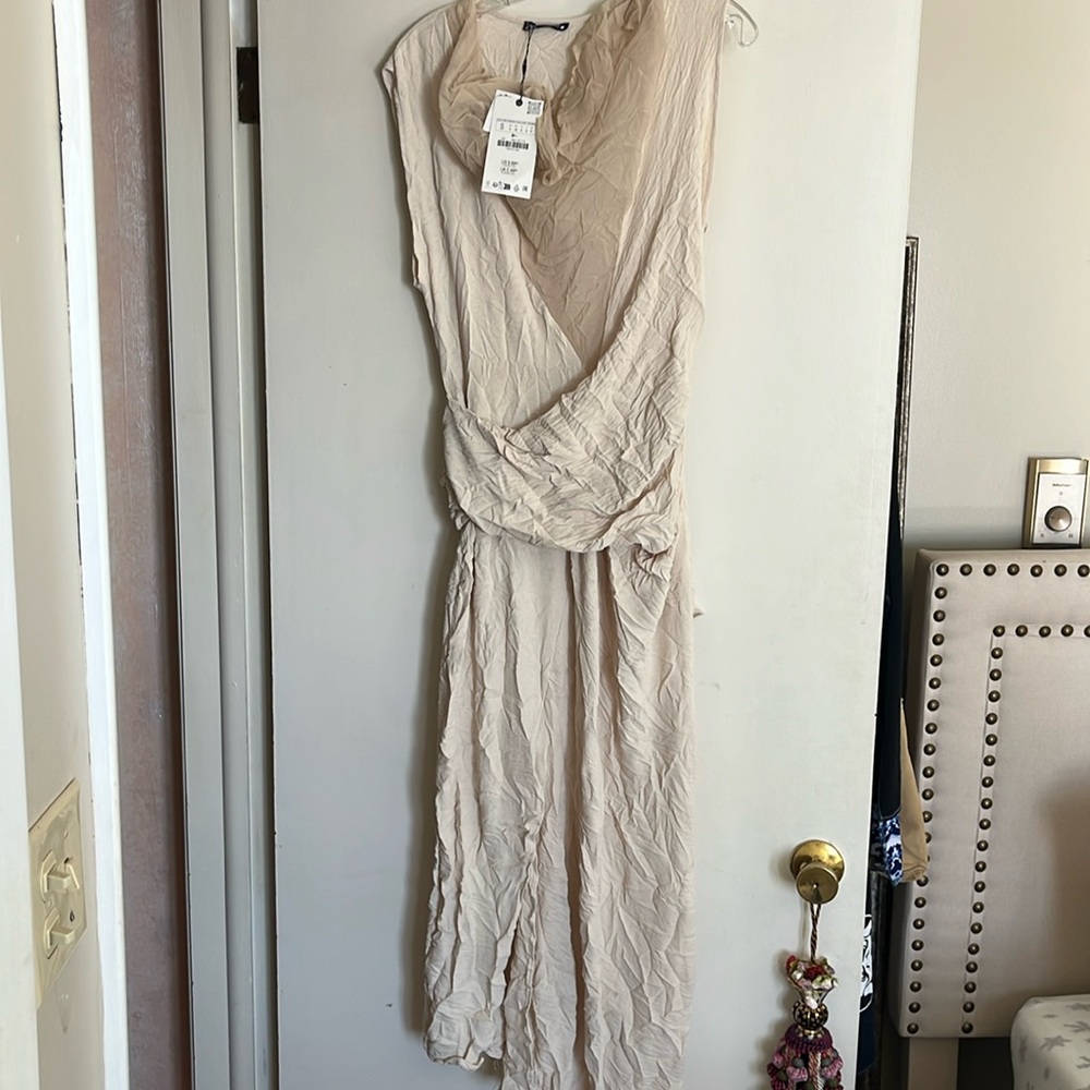 Zara dress. Never worn